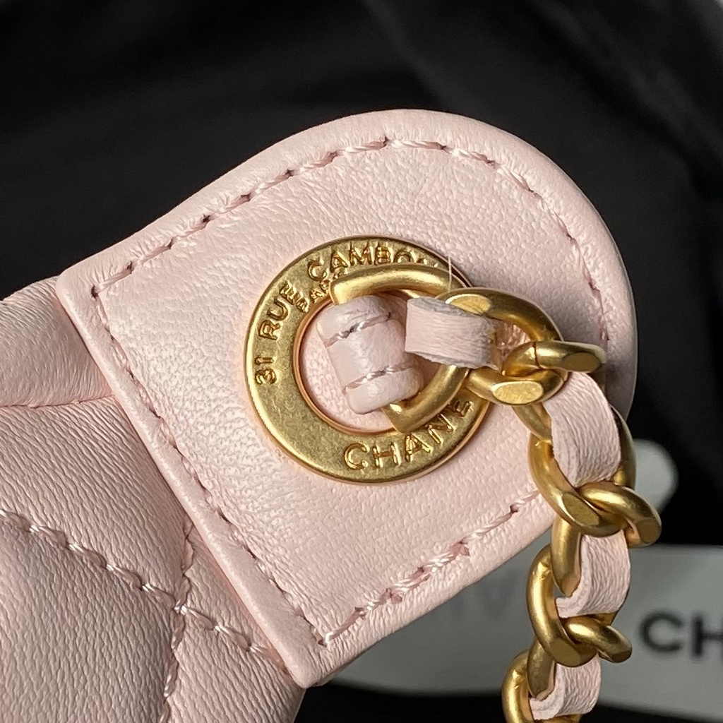 Chanel Waist bag, AP4113 Pink Shiny lambskin