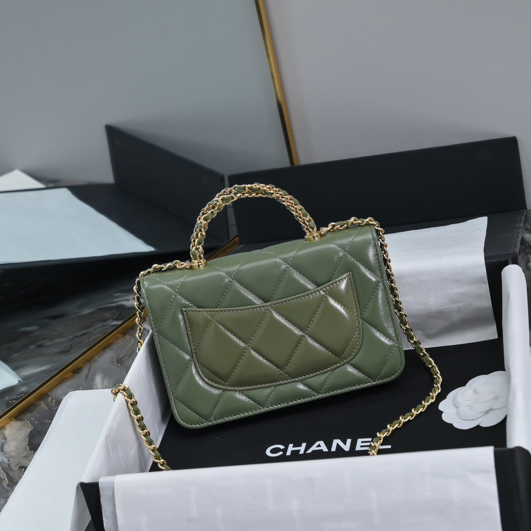 Chanel Wallet on chain, AP4166 Lambskin Green