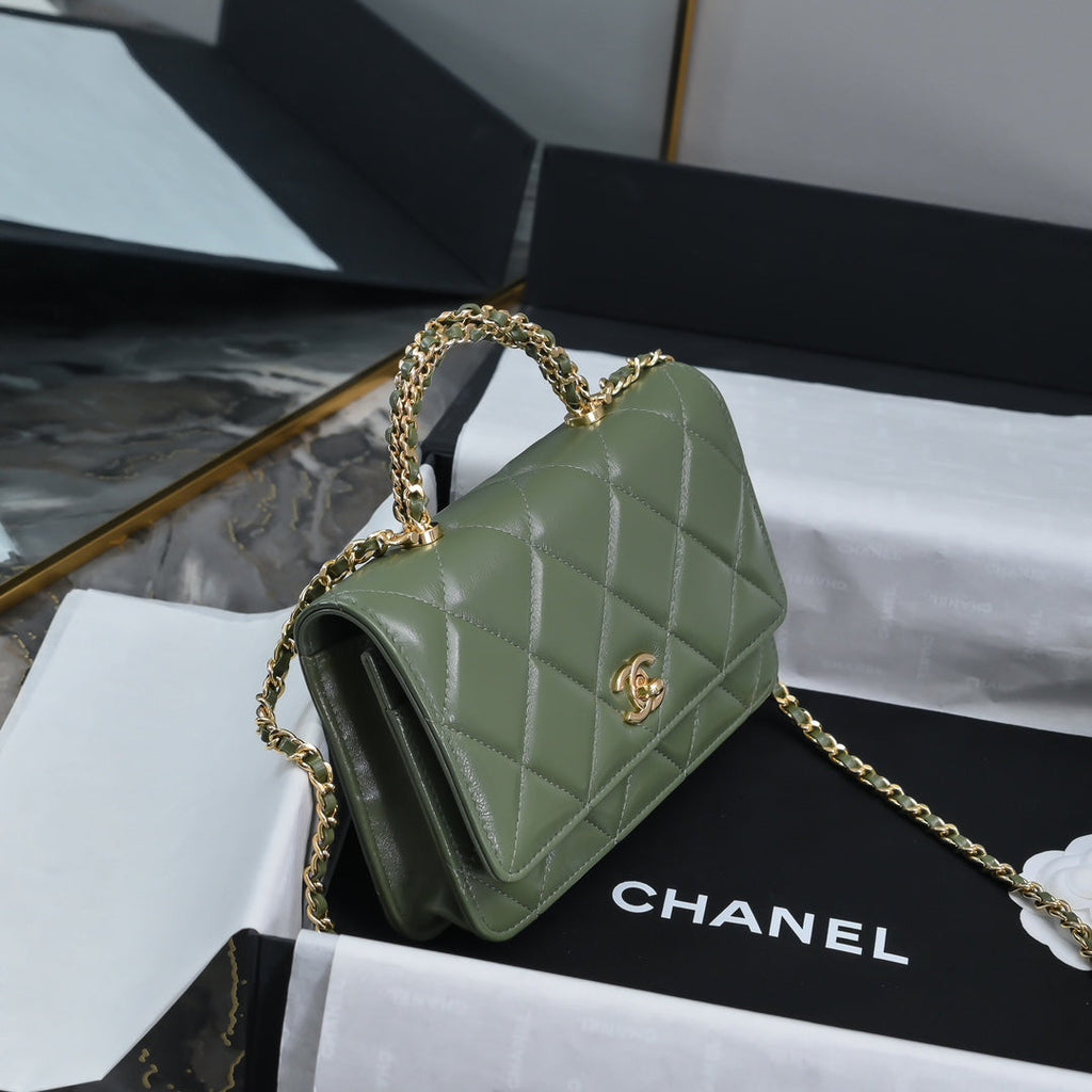 Chanel Wallet on chain, AP4166 Lambskin Green