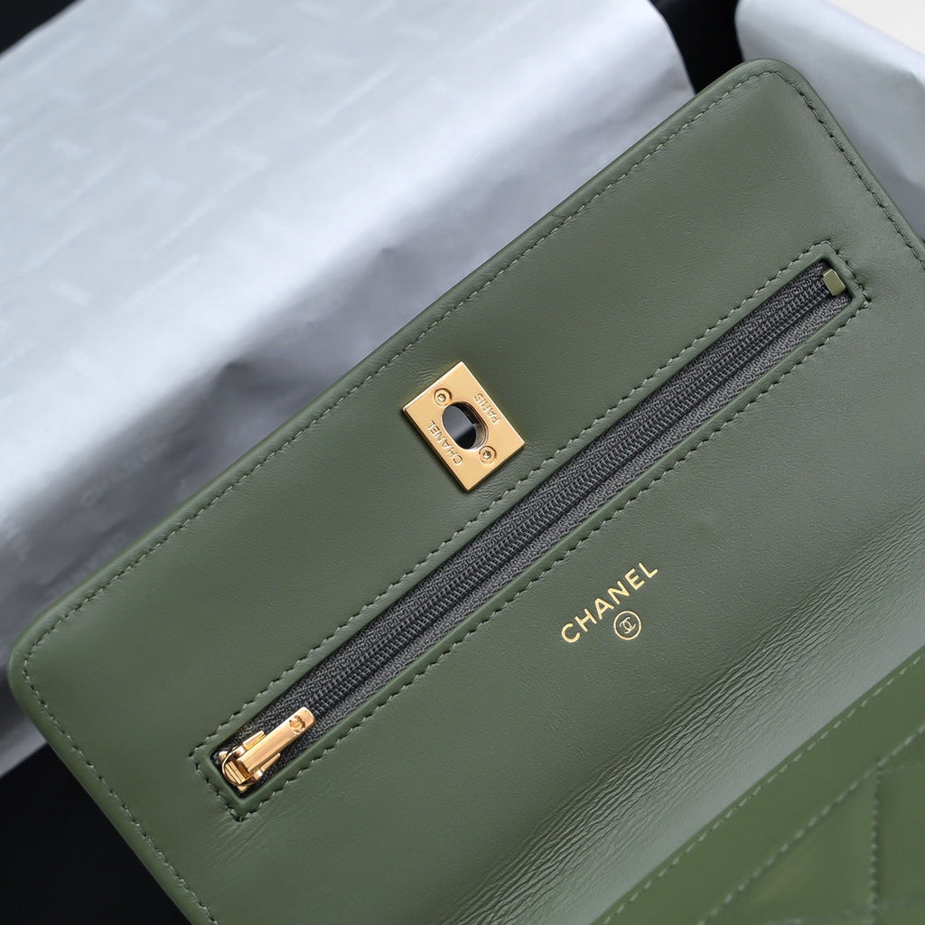 Chanel Wallet on chain, AP4166 Lambskin Green