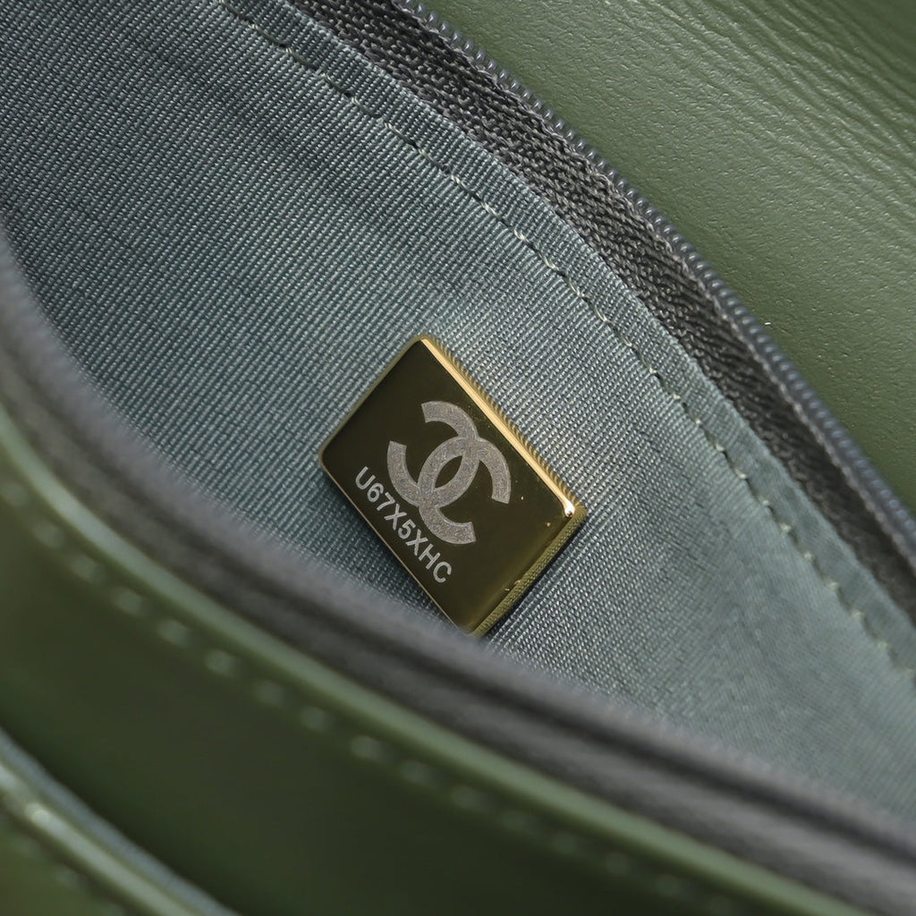 Chanel Wallet on chain, AP4166 Lambskin Green