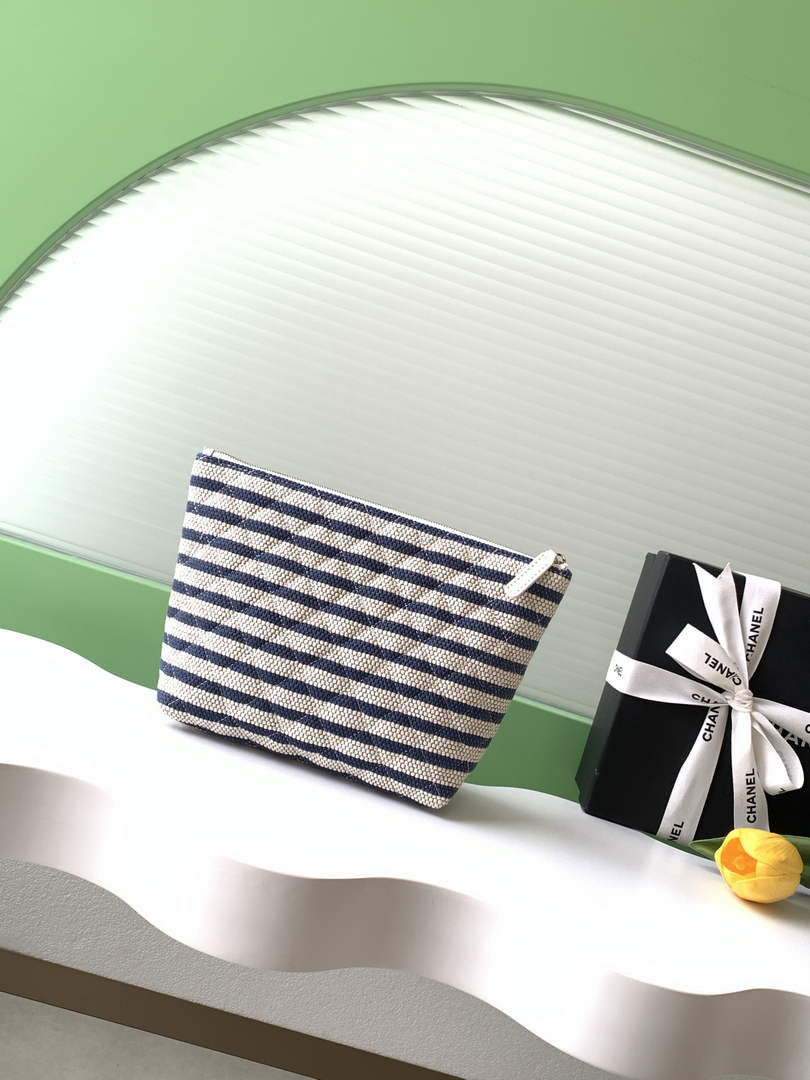 Chanel Zipped case Printed fabric AP4989