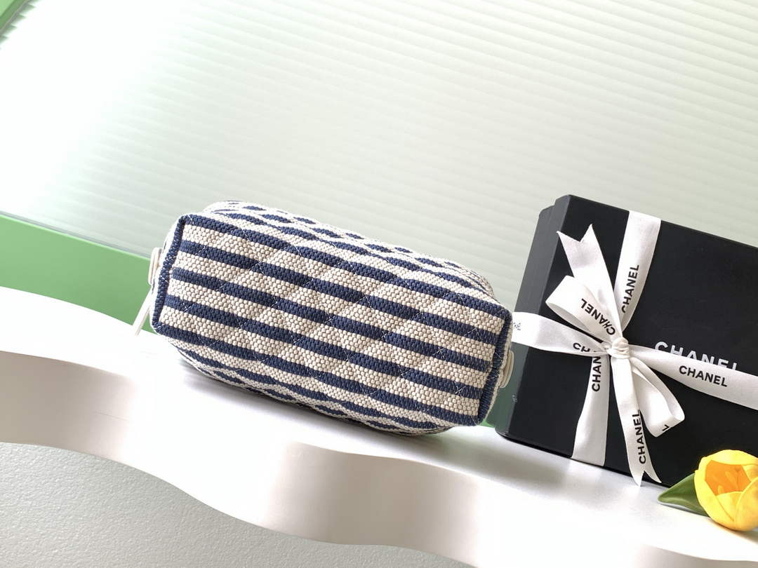 Chanel Zipped case Printed fabric AP4990