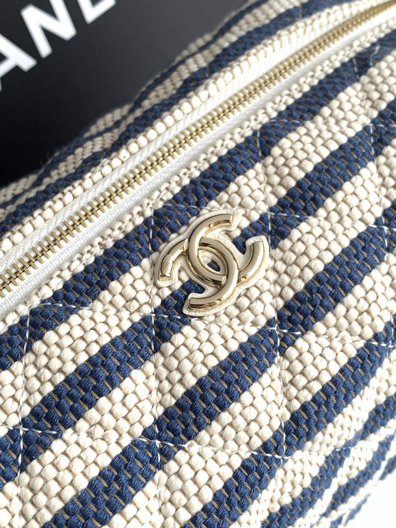 Chanel Zipped case Printed fabric AP4990