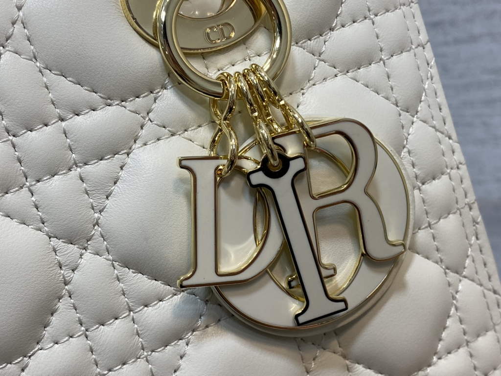 Dior M0565 Medium Lady Bag White Cannage Lambskin - Default Title - View 4