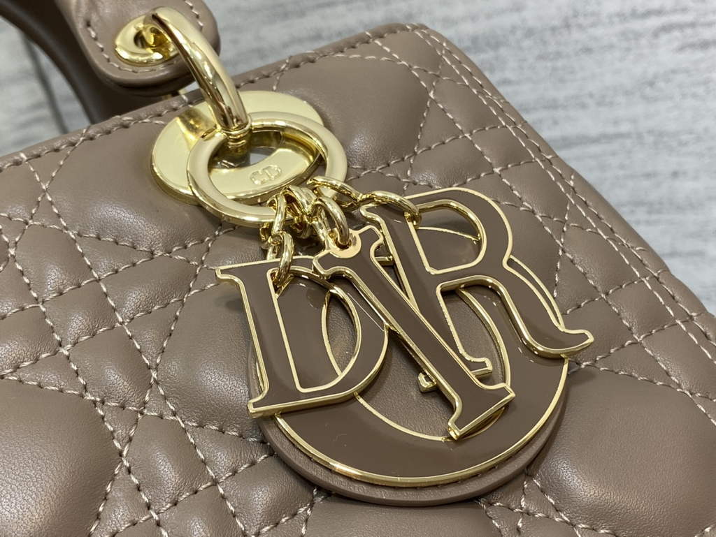 Dior M0565 Medium Lady Bag Warm Taupe Cannage Lambskin - Default Title - View 3