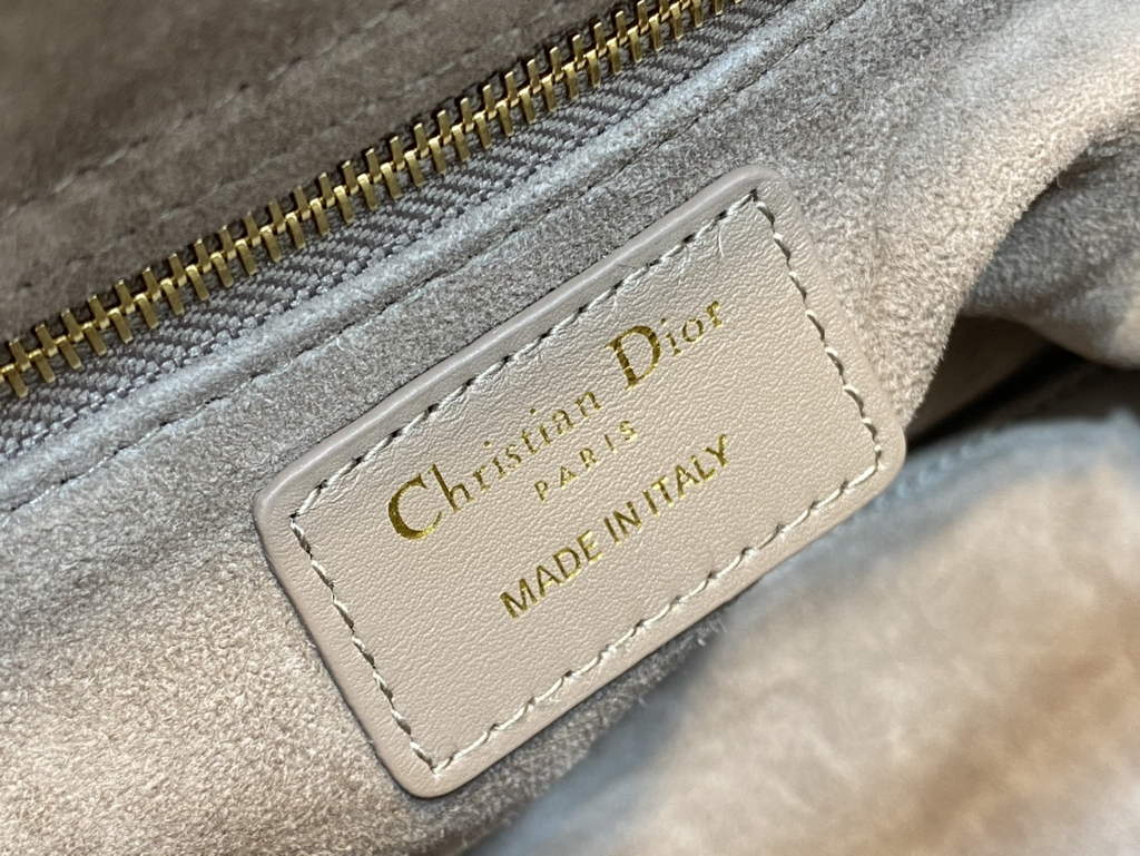 Dior M0565 Medium Lady Bag Warm Taupe Cannage Lambskin - Default Title - View 9