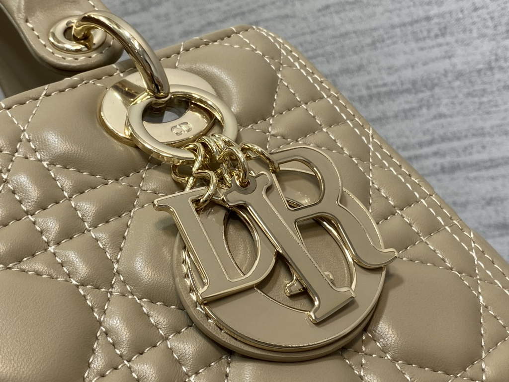 Dior M0565 Medium Lady Bag Apricot Cannage Lambskin - Default Title - View 3