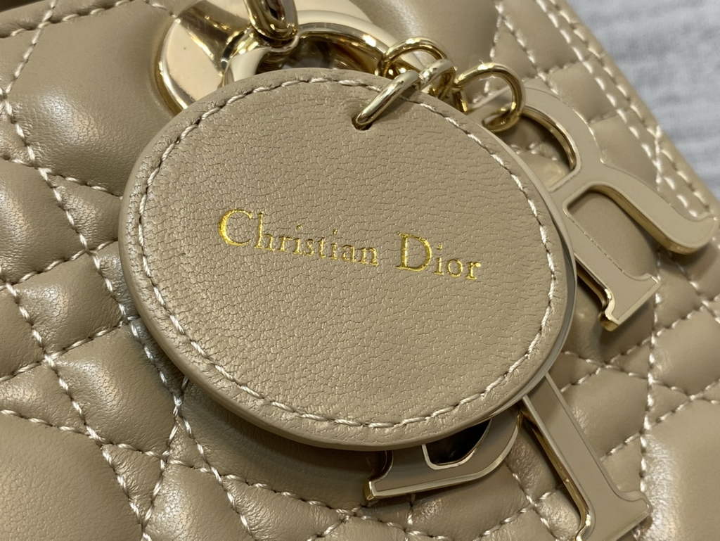 Dior M0565 Medium Lady Bag Apricot Cannage Lambskin - Default Title - View 4