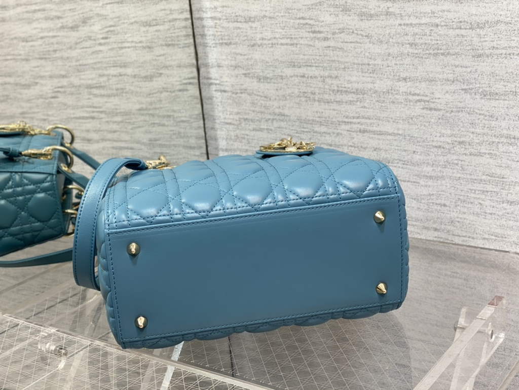 Dior M0565 Medium Lady Bag Cannage Lambskin Blue Gold - Default Title - View 7