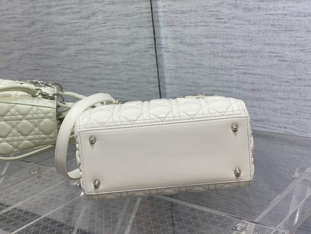 Dior M0565 Medium Lady Bag Cannage Lambskin white silver - Default Title - View 7