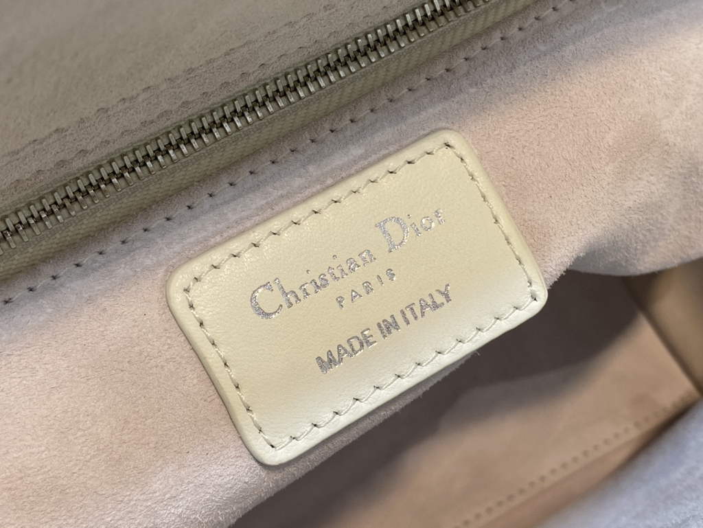 Dior M0565 Medium Lady Bag Cannage Lambskin white silver - Default Title - View 9