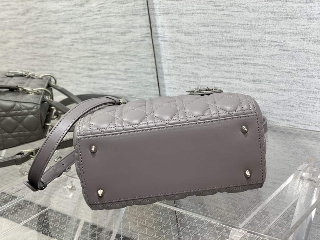 Dior M0565 Medium Lady Bag Cannage Lambskin gray silver - Default Title - View 7