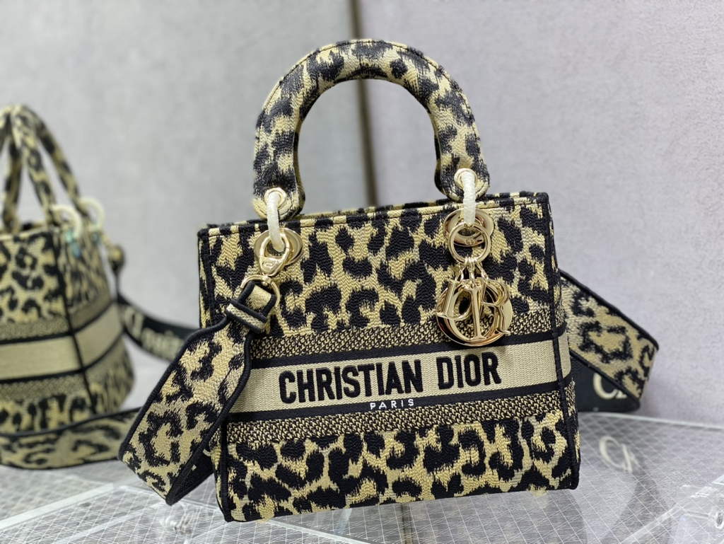 Dior M0565 Medium Lady D-Lite Bag Beige Multicolor Mizza - Default Title - View 2