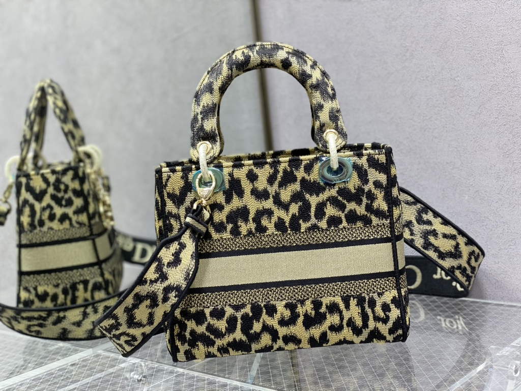 Dior M0565 Medium Lady D-Lite Bag Beige Multicolor Mizza - Default Title - View 4