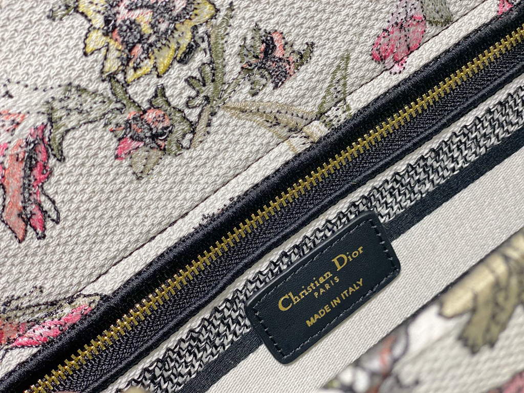 Dior M0565 Medium Lady D-Lite Bag Powder Beige - Default Title - View 9