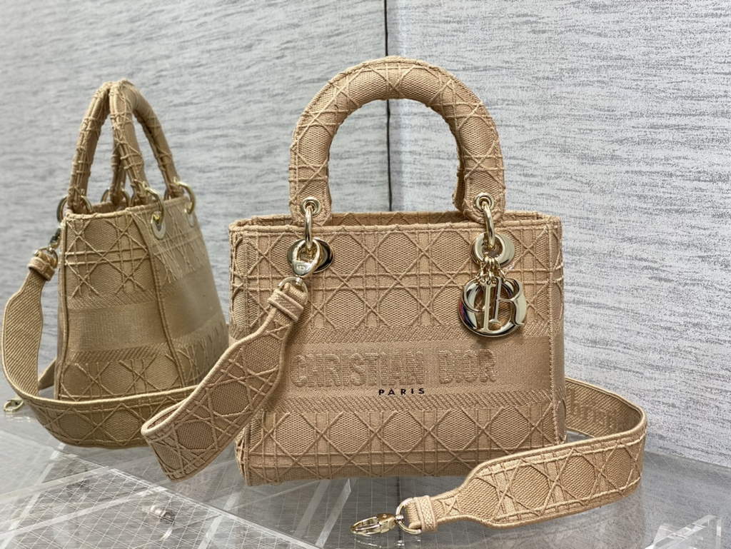 Dior M0565 Medium Lady D-Lite Bag Beige wood Cannage - Default Title - View 1