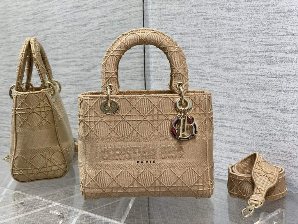 Dior M0565 Medium Lady D-Lite Bag Beige wood Cannage - Default Title - View 2
