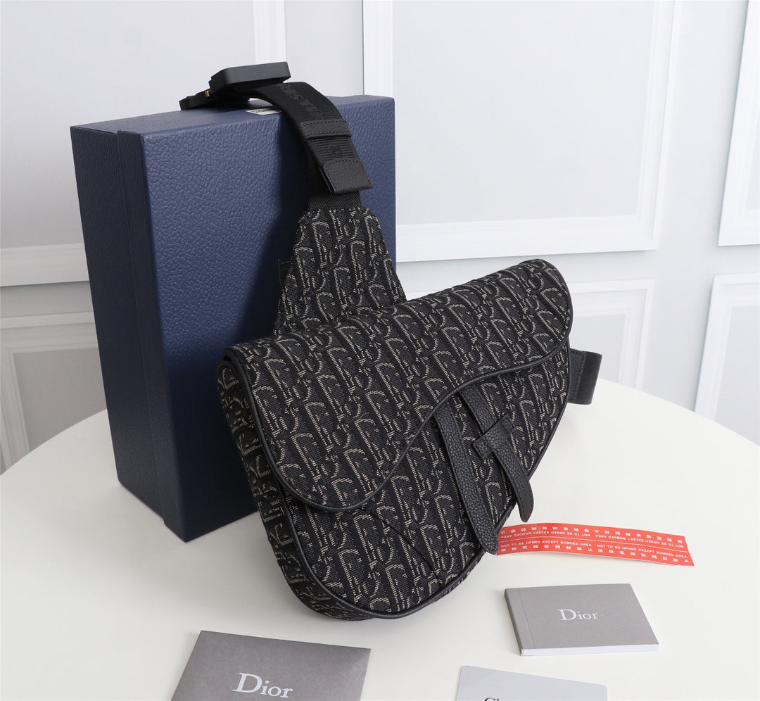 Dior 1ADPO093 Saddle Bag Black Dior Oblique Jacquard a