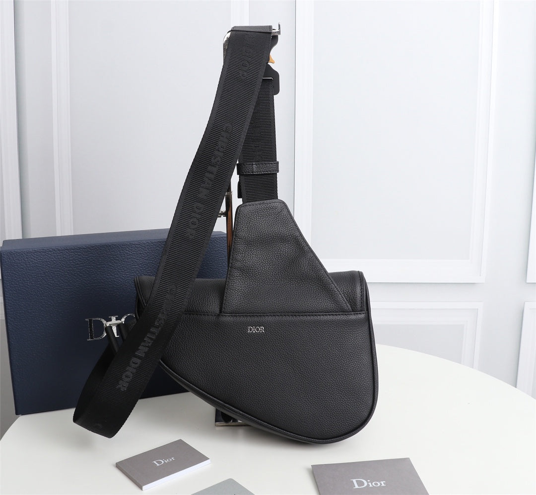 Dior 1ADPO093 Saddle Bag Black Grained Calfskin