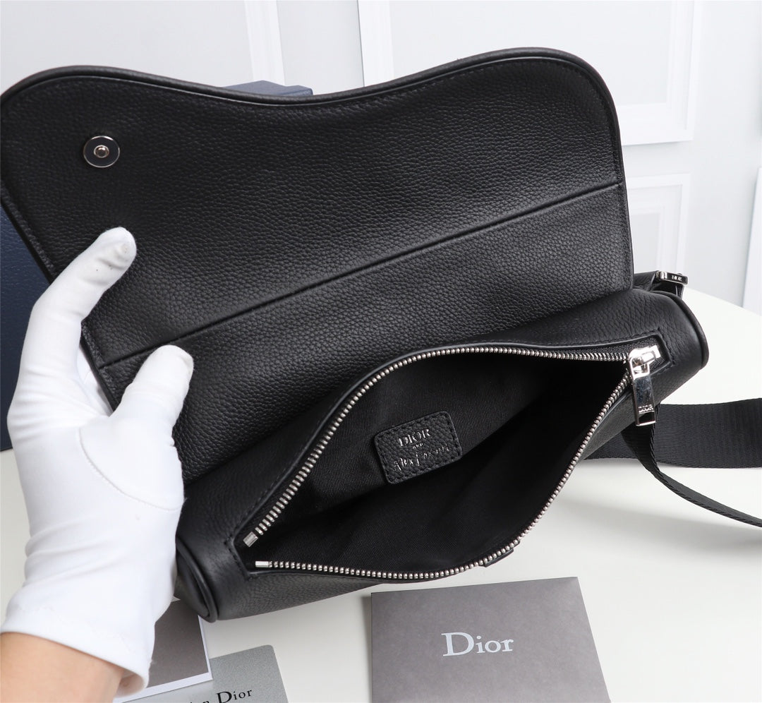 Dior 1ADPO093 Saddle Bag Black Grained Calfskin