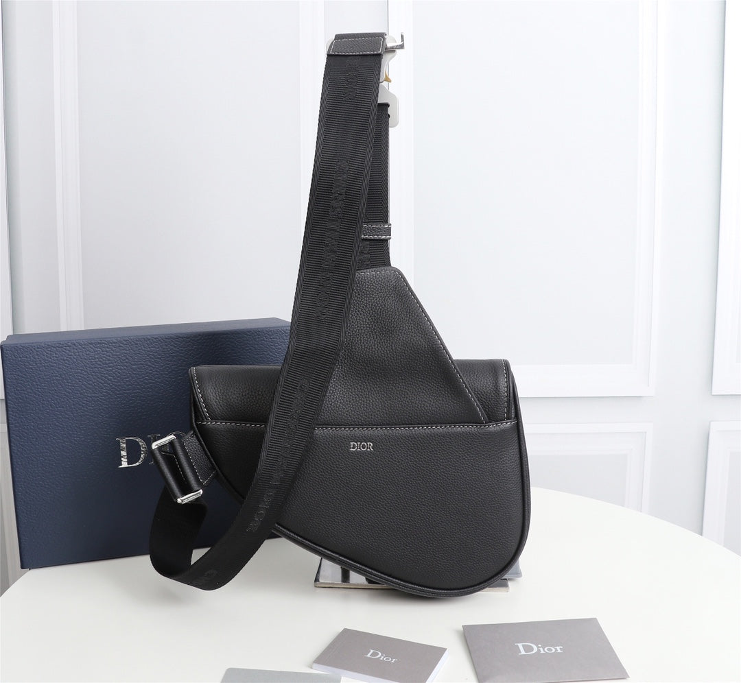 Dior 1ADPO093 Saddle Bag Black Grained Calfskin b