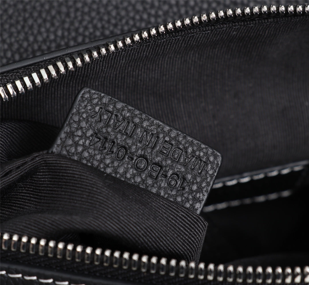 Dior 1ADPO093 Saddle Bag Black Grained Calfskin b