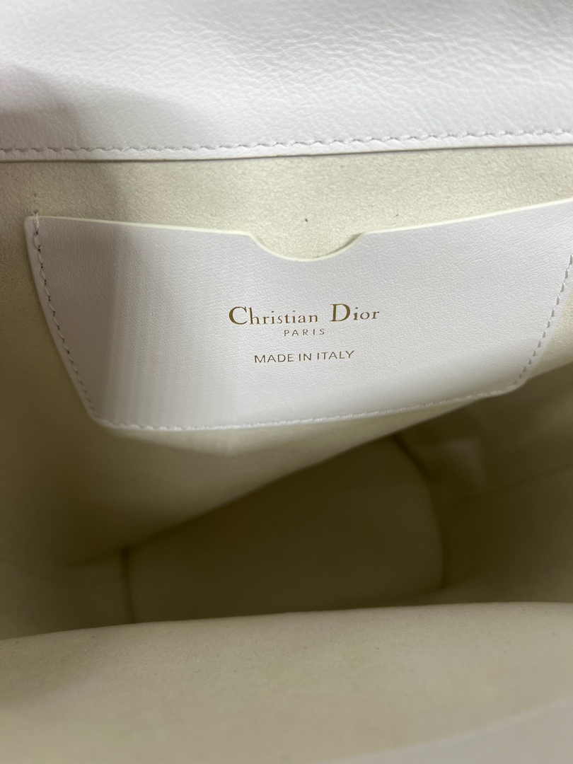 Dior 30 Montaigne Amber Mini Bucket Bag S2319 White Leather - Default Title - View 8