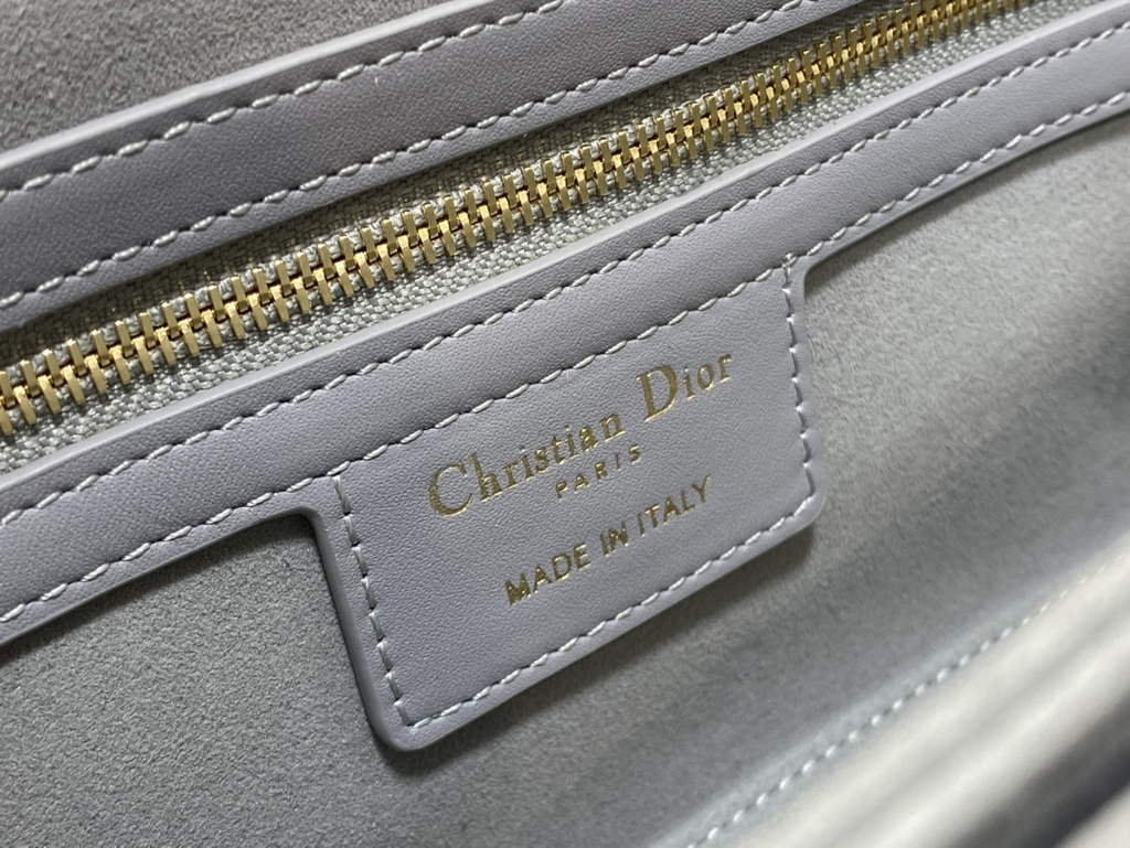 Dior 30 Montaigne Avenue Bag M9260 Gray Box Calfskin - Default Title - View 7