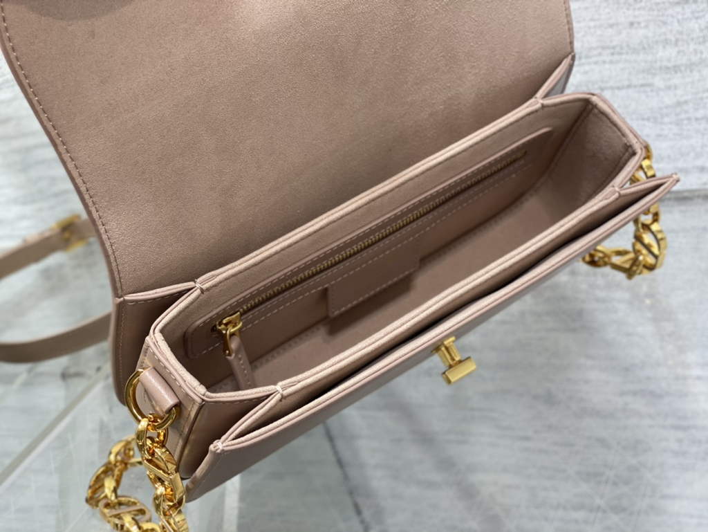 Dior 30 Montaigne Avenue Bag M9260 Light Pink Box Calfskin
