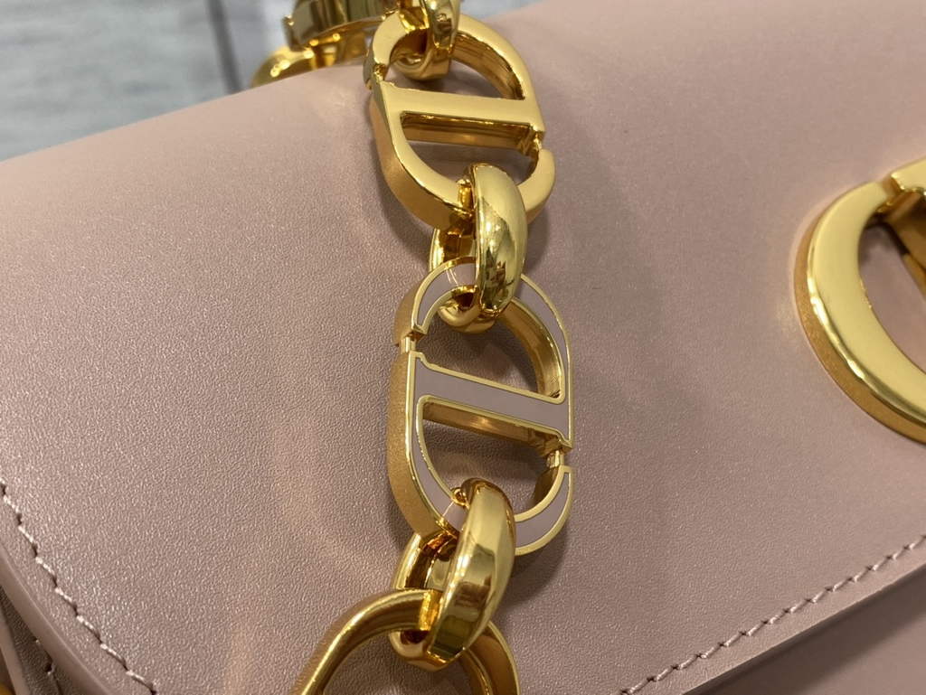 Dior 30 Montaigne Avenue Bag M9260 Light Pink Box Calfskin