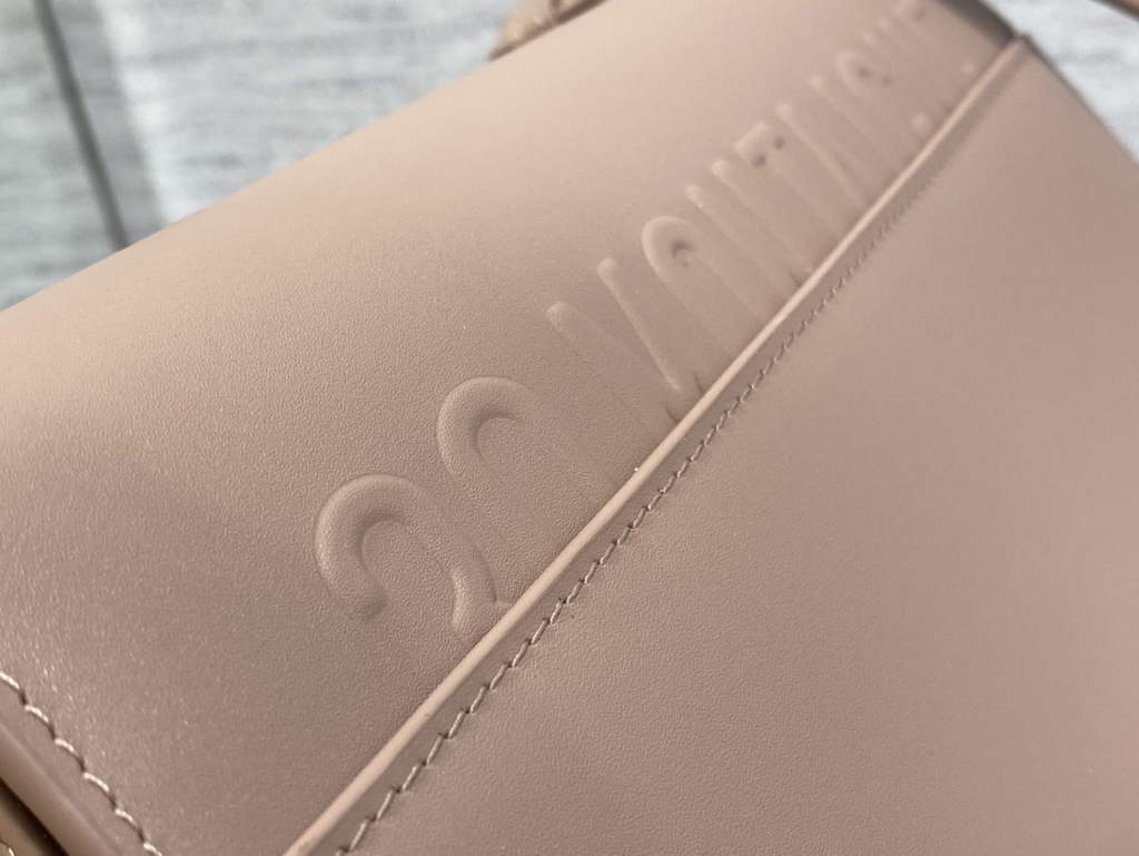 Dior 30 Montaigne Avenue Bag M9260 Light Pink Box Calfskin