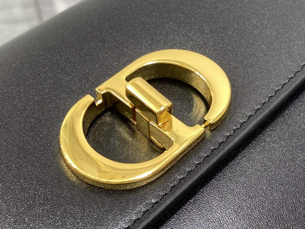 Dior 30 Montaigne Avenue Bag M9260 Black Box Calfskin