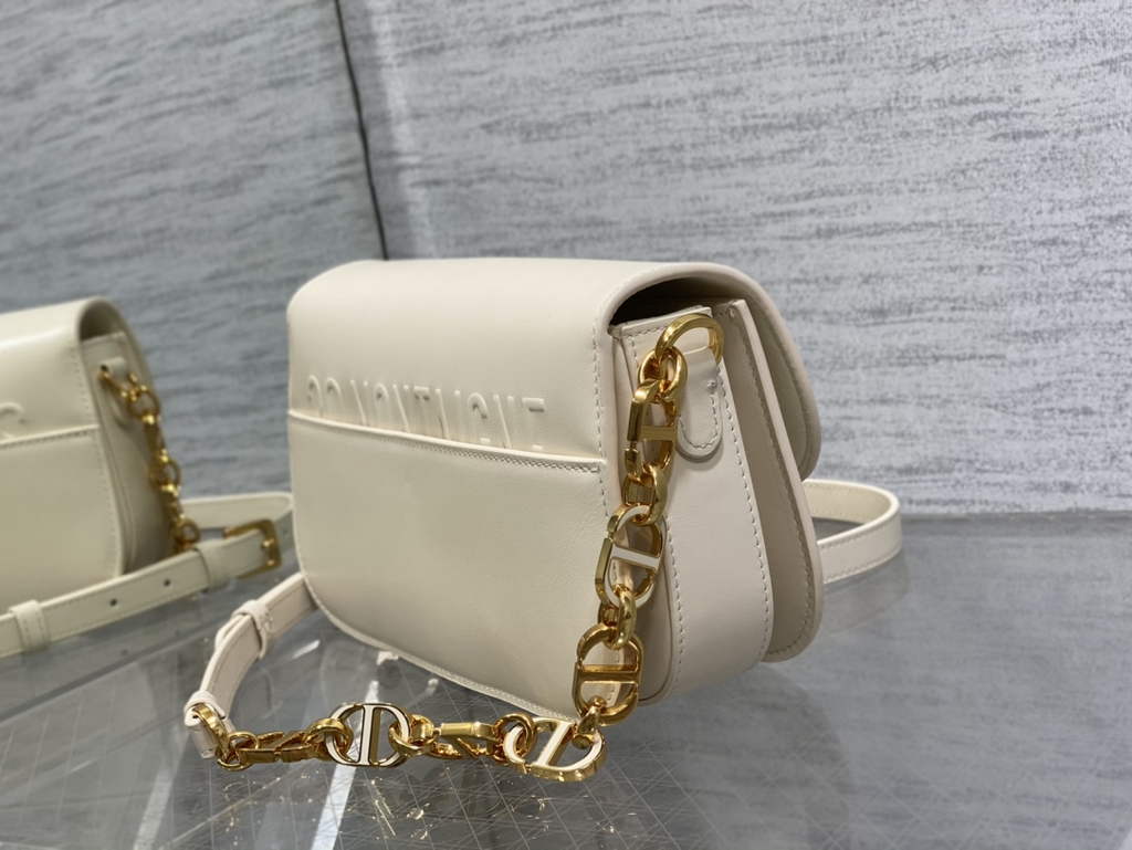 Dior 30 Montaigne Avenue Bag M9260 Dusty Ivory Box Calfskin