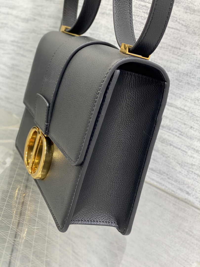 Dior 30 Montaigne Bag M9203 Black Leather