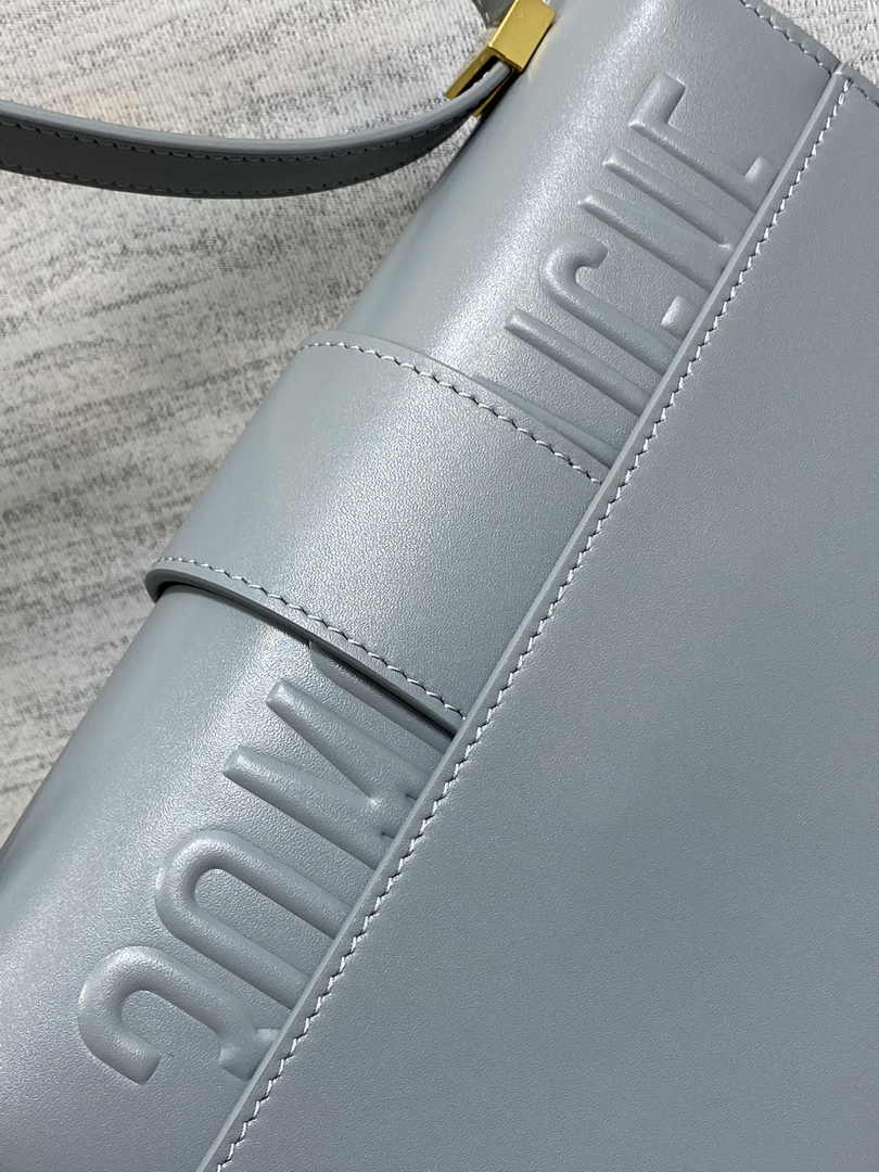 Dior 30 Montaigne Bag Blue Box Calfskin M9203