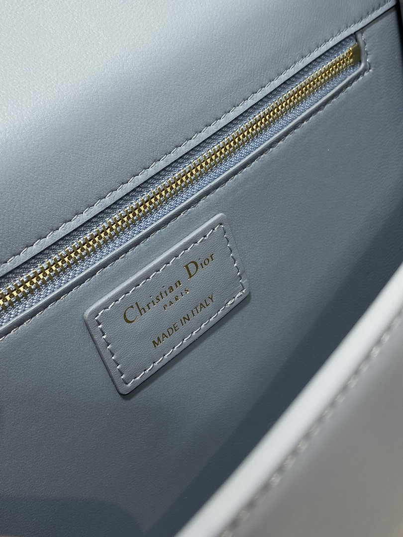 Dior 30 Montaigne Bag Blue Box Calfskin M9203