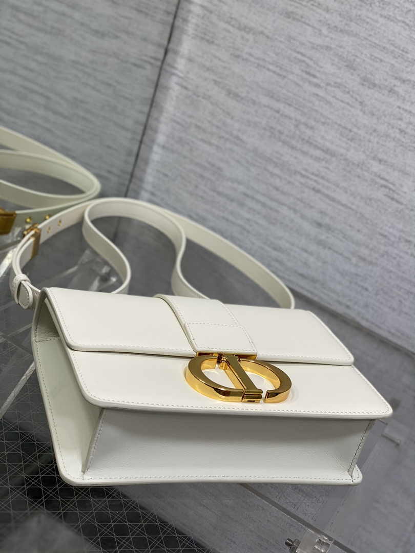 Dior 30 Montaigne Bag White Box Calfskin M9203