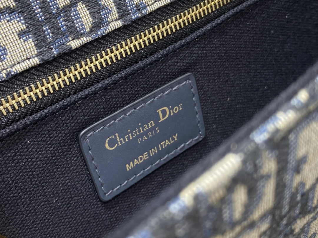 Dior 30 Montaigne Bag M9203 Blue Oblique Jacquard