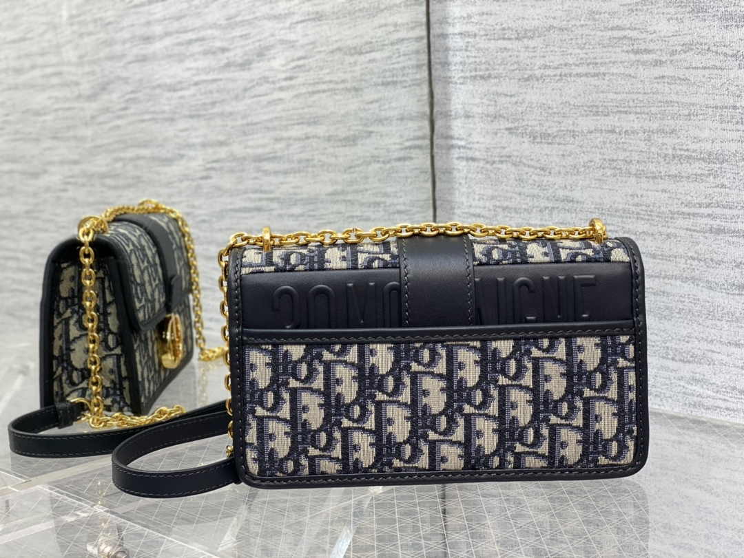 Dior 30 Montaigne East-West Bag with Chain Blue Oblique Jacquard