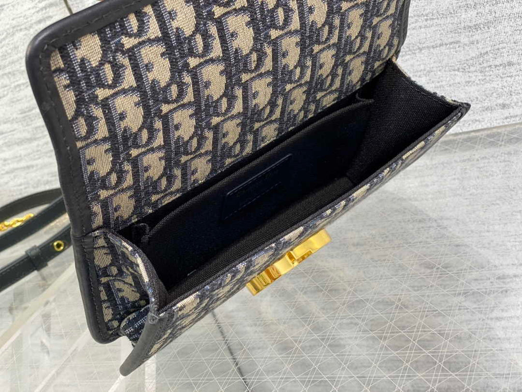 Dior 30 Montaigne East-West Bag with Chain Blue Oblique Jacquard - Default Title - View 7