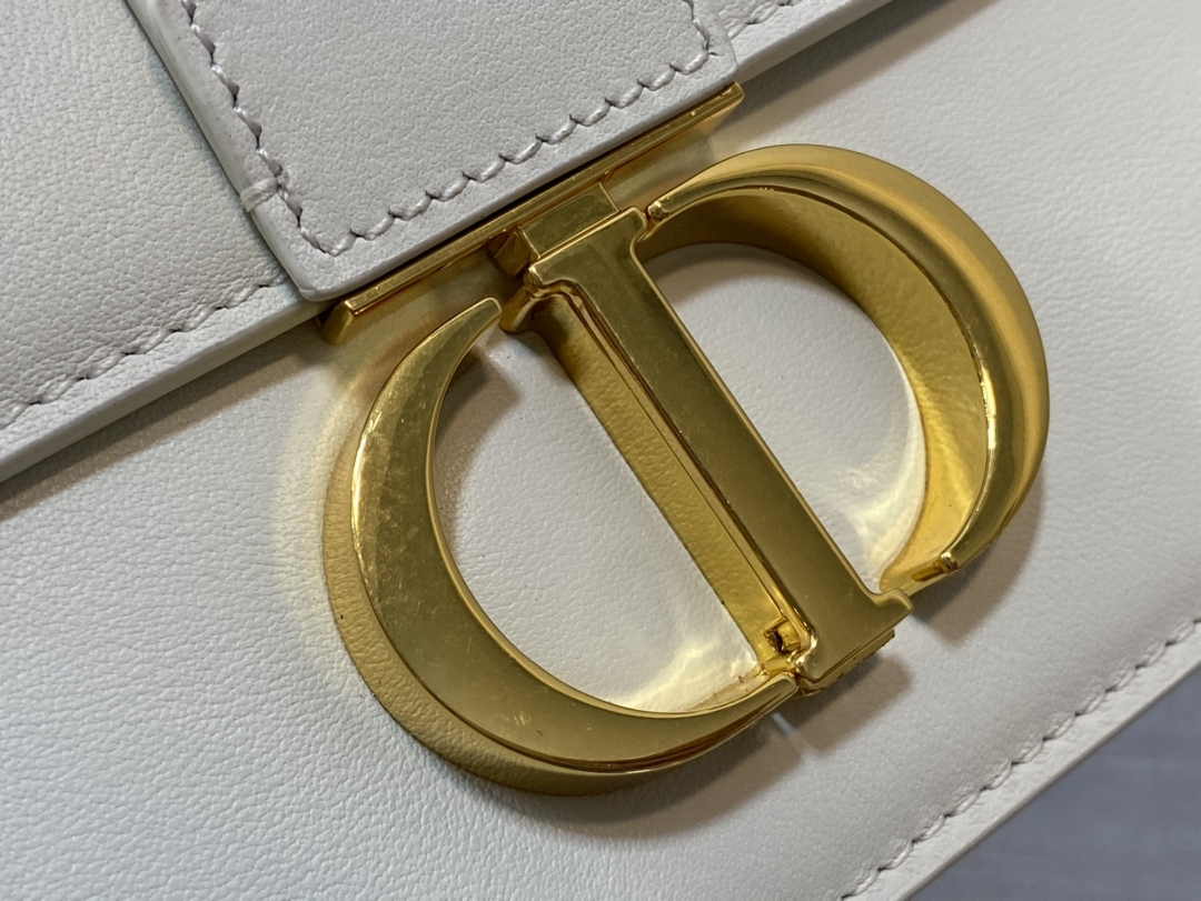 Dior 30 Montaigne East-West Bag with Chain M9334 White Calfskin