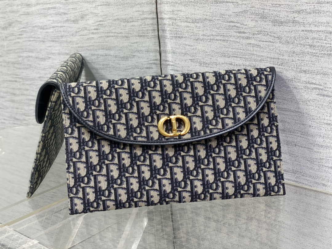 Dior 30 Montaigne Avenue Pouch with Flap Blue Oblique Jacquard S2191