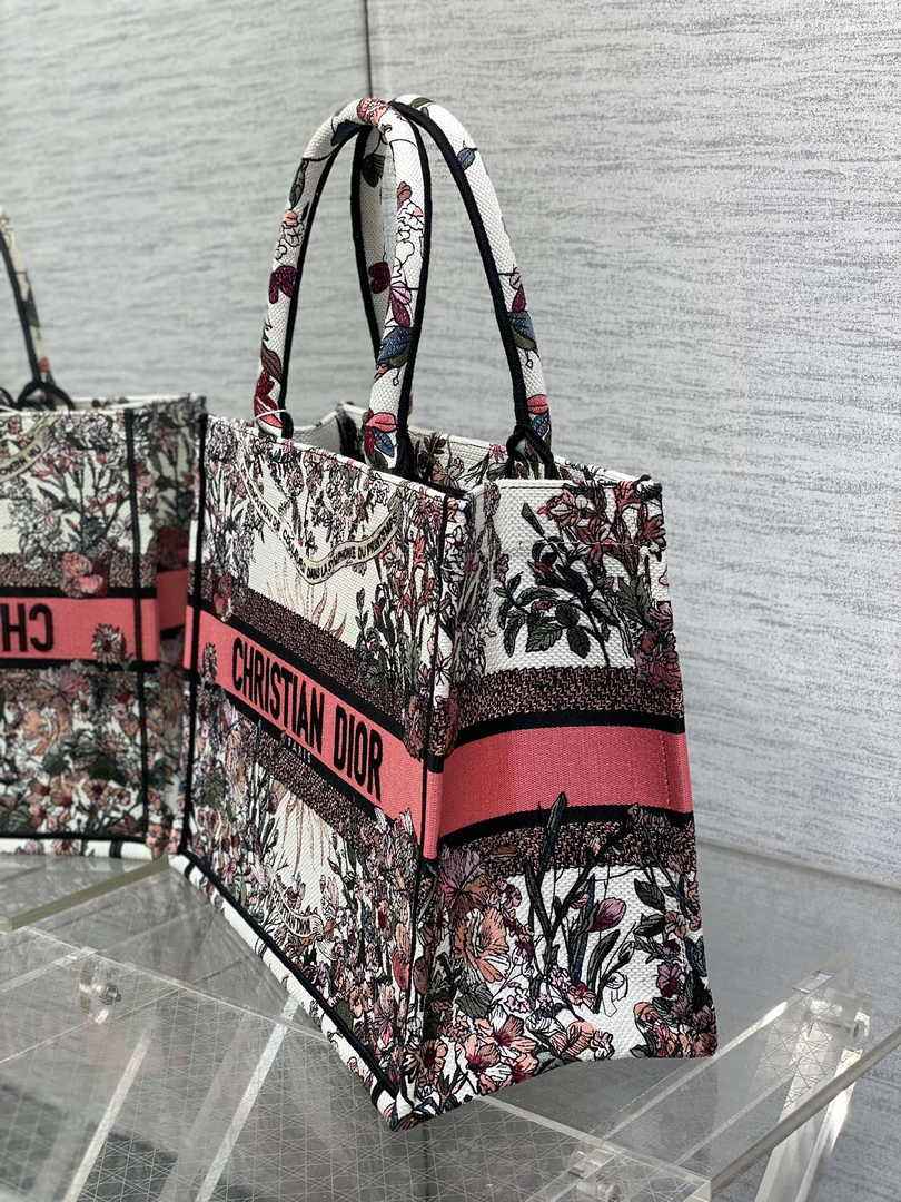 Dior Medium Book Tote M1296 Embroidery M20E1