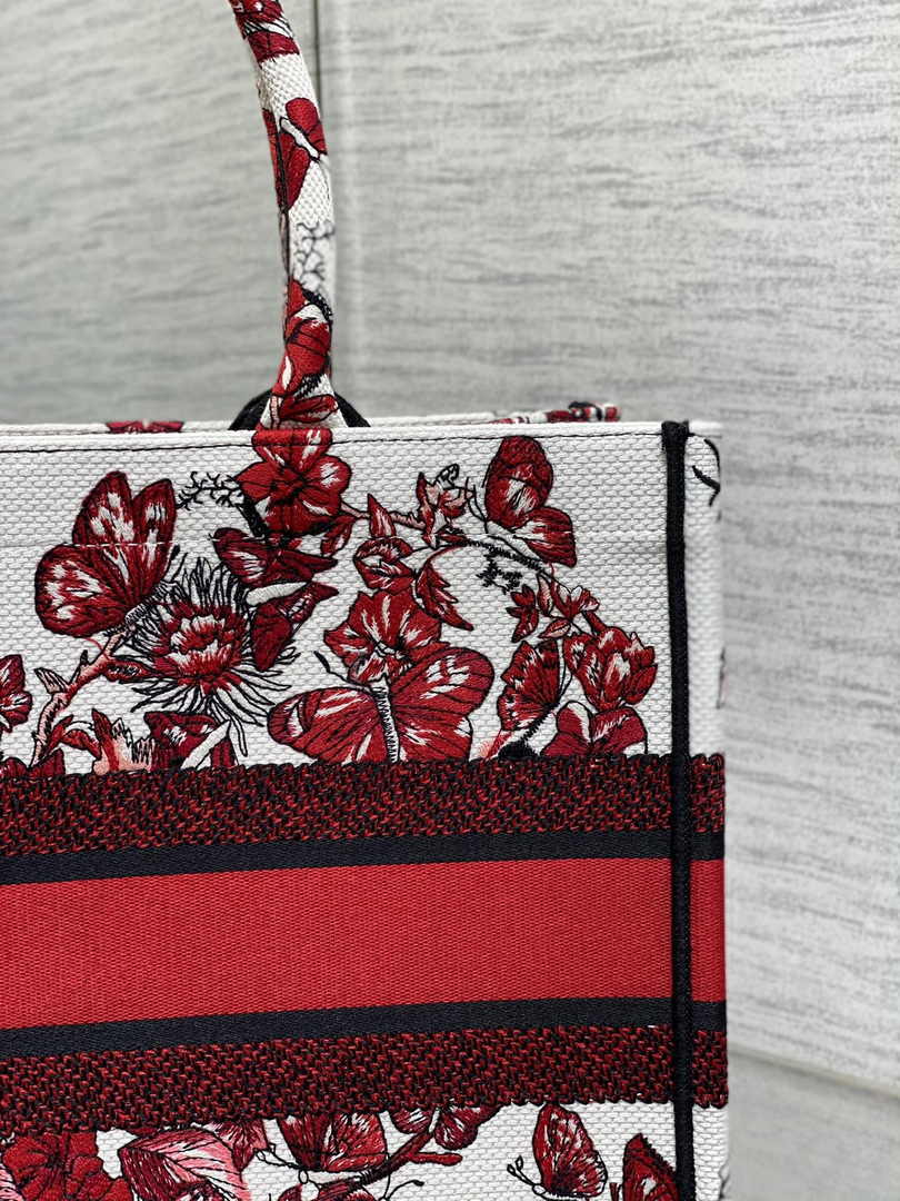 Dior Medium Book Tote M1296 Embroidery M20E3