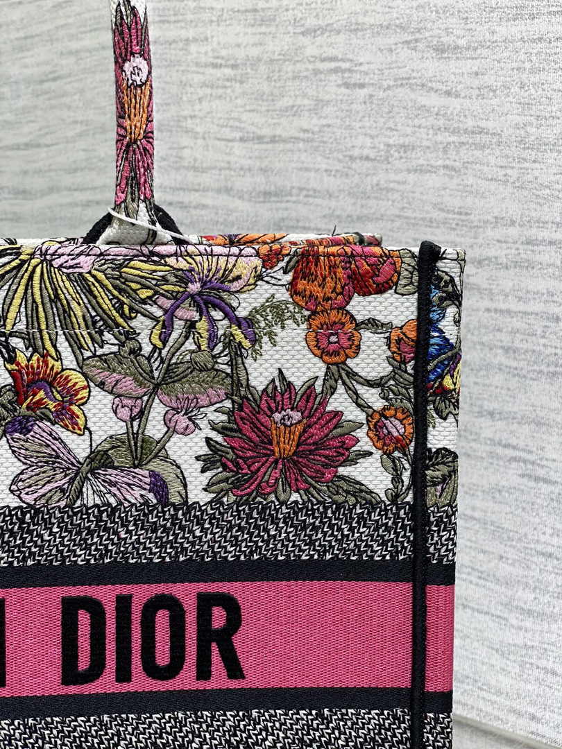 Dior Medium Book Tote M1296 Embroidery M20E4
