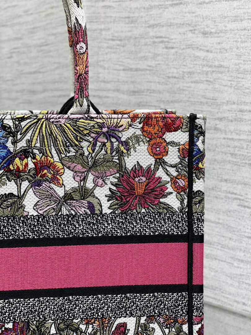 Dior Medium Book Tote M1296 Embroidery M20E4
