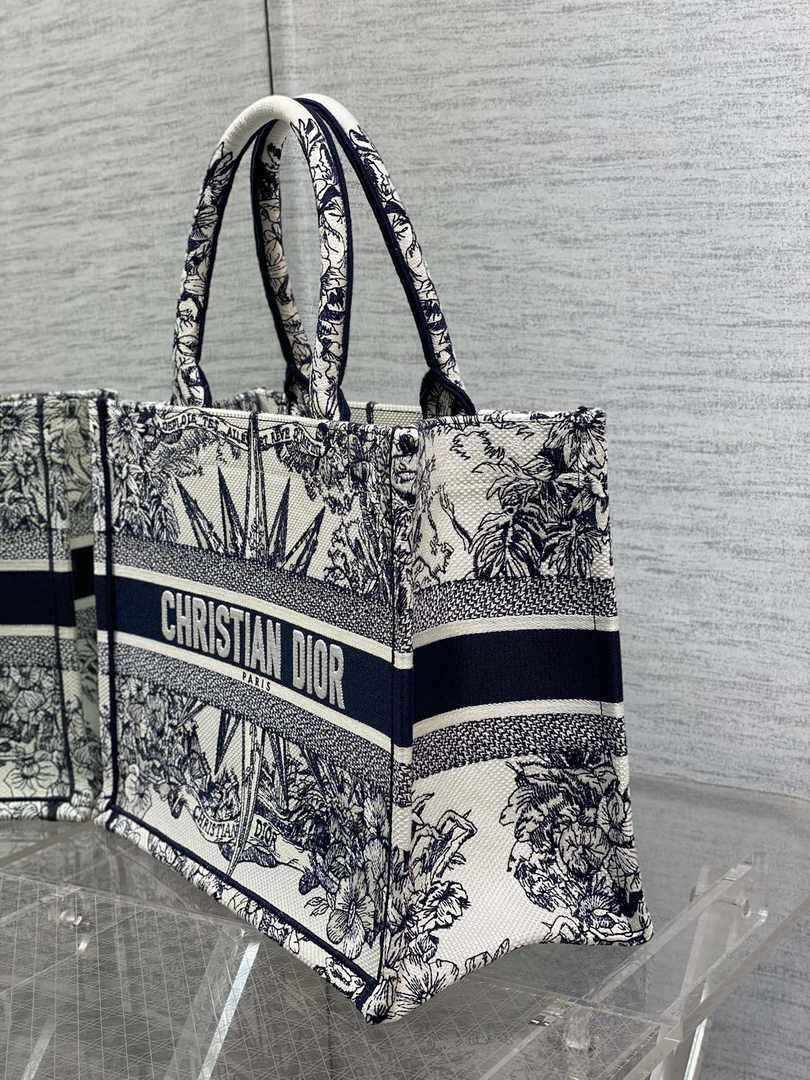 Dior Medium Book Tote M1296 Embroidery M20E8