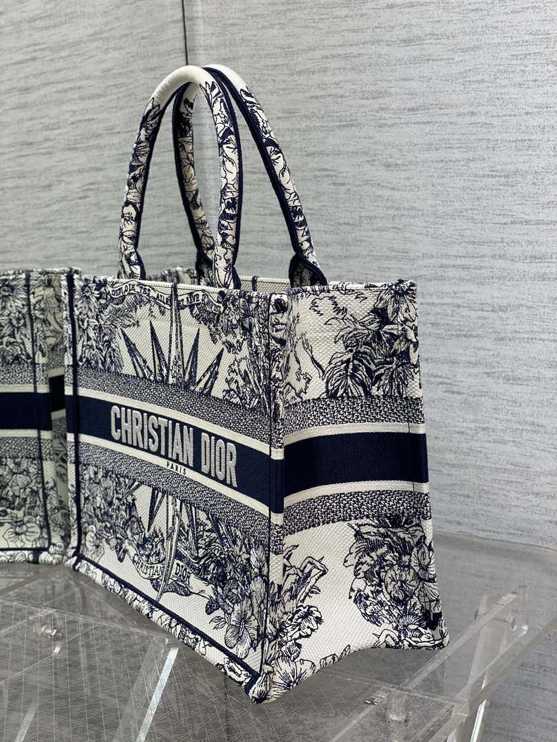 Dior Medium Book Tote M1296 Embroidery M20E8