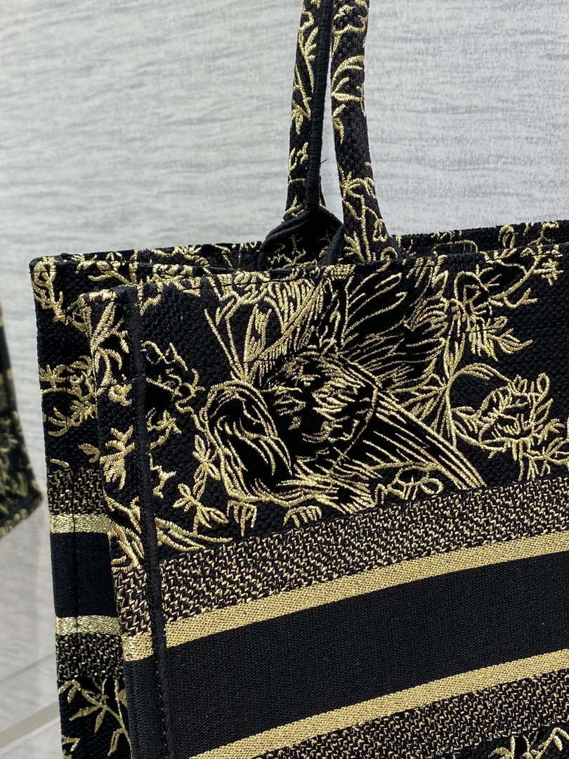 Dior Medium Book Tote M1296 Embroidery M20F1